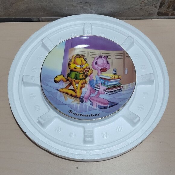 Garfield Calendar September Plate Jim Davis Plate No A 1444 Danbury Mint - Picture 2 of 14